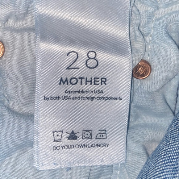 Mother The Looker distressed skinny jeans. Size 28 - Picture 4 of 5